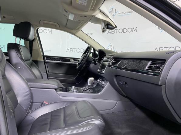 Volkswagen Touareg II Рестайлинг с пробегом 2015 года, цена 2 427 000 рублей, 224965 км, внедорожник, Автокод Объявления