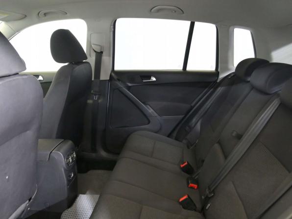 Volkswagen Tiguan I Рестайлинг с пробегом 2012 года, цена 899 000 рублей, 158987 км, внедорожник, Автокод Объявления