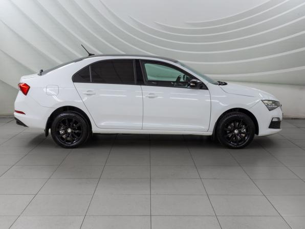 Skoda Rapid II с пробегом 2021 года, цена 1 498 000 рублей, 110441 км, лифтбек, Автокод Объявления