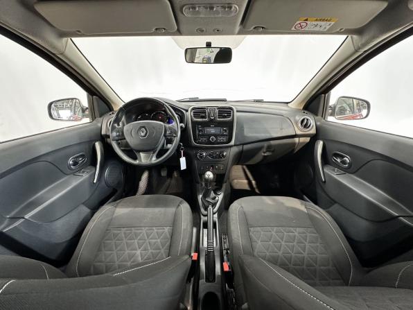 Renault Sandero II с пробегом 2017 года, цена 660 000 рублей, 148023 км, хэтчбек, Автокод Объявления