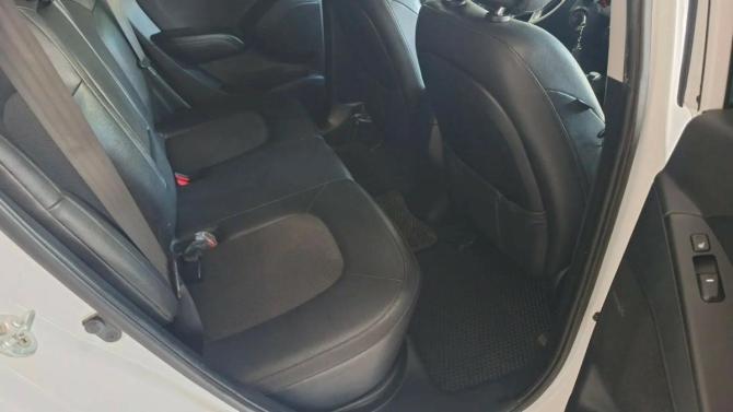 Hyundai ix35 I Рестайлинг с пробегом 2015 года, цена 1 248 000 рублей, 231000 км, внедорожник, Автокод Объявления