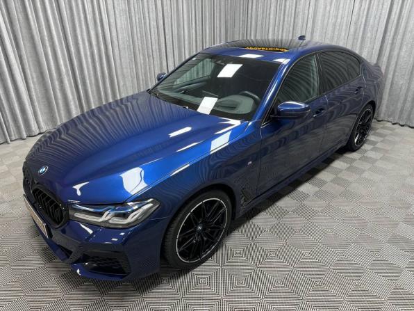 BMW 5 серии VII (G30/G31/G38) с пробегом 2019 года, цена 3 990 000 рублей, 81739 км, седан, Автокод Объявления