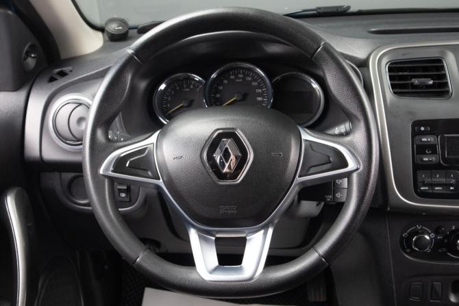 Renault Logan II Рестайлинг с пробегом 2019 года, цена 1 079 000 рублей, 156528 км, седан, Автокод Объявления