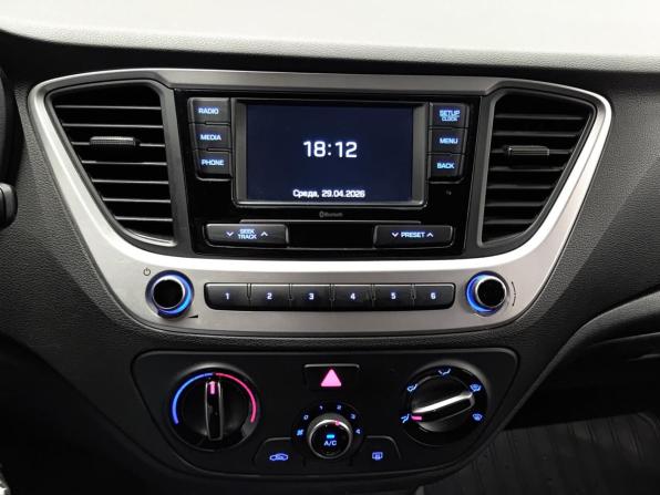 Hyundai Solaris II с пробегом 2017 года, цена 1 249 000 рублей, 115050 км, седан, Автокод Объявления