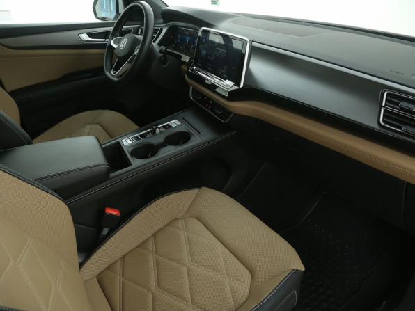 Volkswagen Atlas I Рестайлинг 2 с пробегом 2024 года, цена 4 700 000 рублей, 23700 км, внедорожник, Автокод Объявления