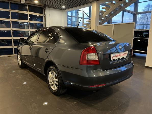 Skoda Octavia II (A5) Рестайлинг с пробегом 2011 года, цена 588 000 рублей, 284604 км, лифтбек, Автокод Объявления