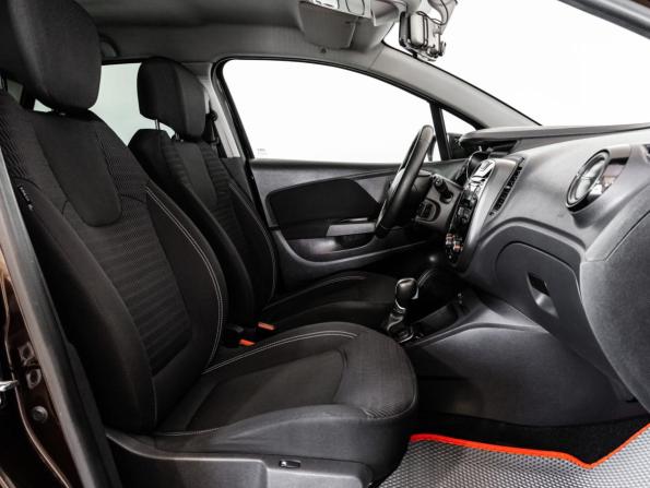 Renault Kaptur I с пробегом 2017 года, цена 1 050 000 рублей, 171579 км, внедорожник, Автокод Объявления