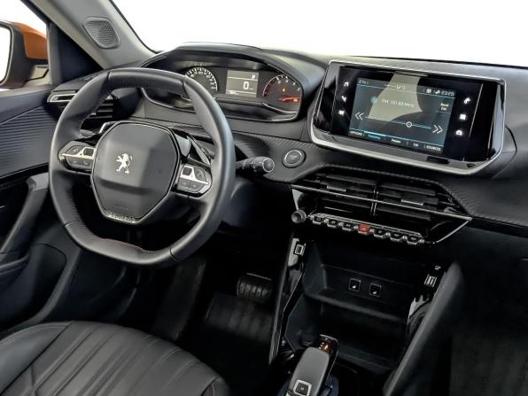 Peugeot 2008 II с пробегом 2021 года, цена 2 025 000 рублей, 13039 км, внедорожник, Автокод Объявления