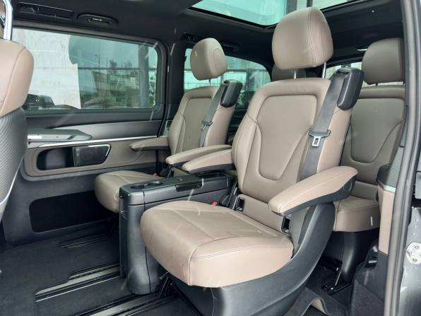 Mercedes-Benz V-Класс III (W447) Рестайлинг с пробегом 2023 года, цена 10 000 000 рублей, 57750 км, минивэн, Автокод Объявления