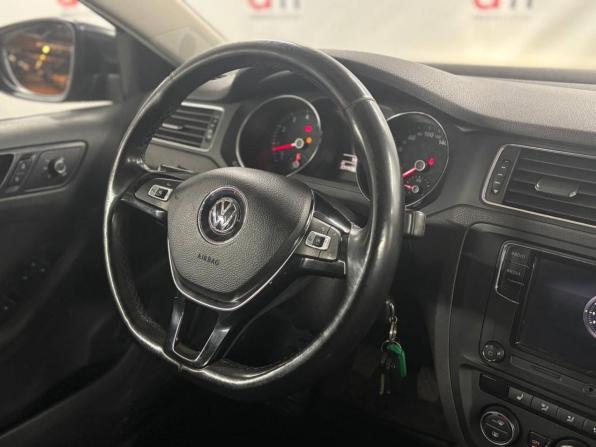 Volkswagen Jetta VI Рестайлинг с пробегом 2016 года, цена 949 000 рублей, 230000 км, седан, Автокод Объявления