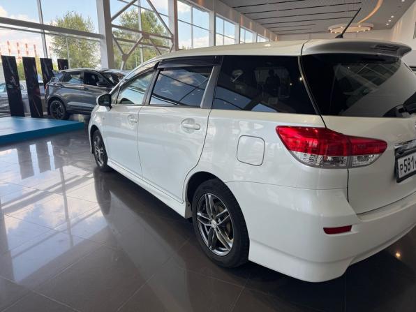 Toyota Wish II с пробегом 2010 года, цена 1 195 000 рублей, 95400 км, минивэн, Автокод Объявления