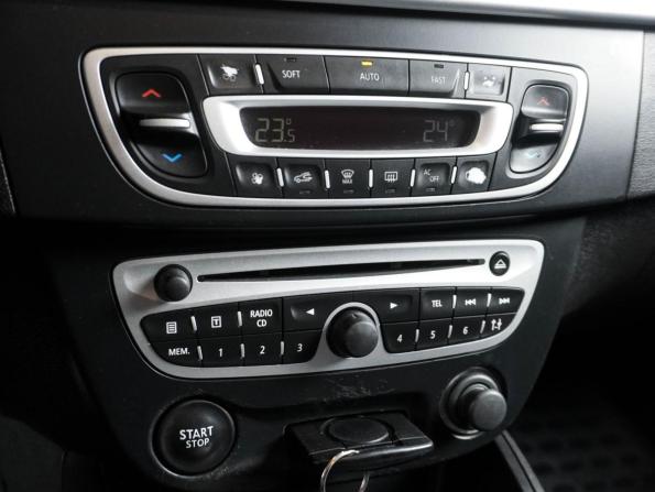 Renault Fluence I с пробегом 2010 года, цена 599 000 рублей, 322734 км, седан, Автокод Объявления