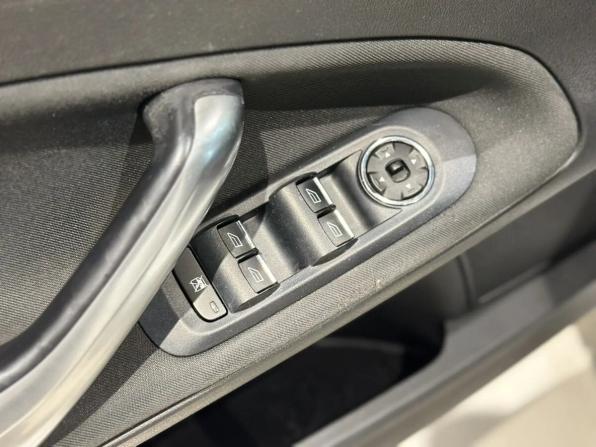 Ford Mondeo IV Рестайлинг с пробегом 2012 года, цена 850 000 рублей, 200000 км, седан, Автокод Объявления