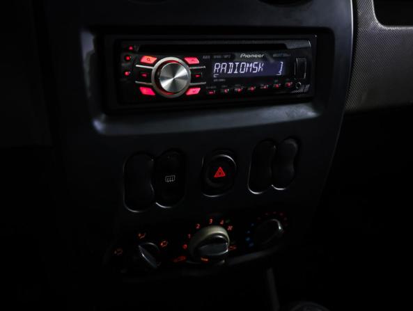Renault Logan I Рестайлинг с пробегом 2011 года, цена 350 000 рублей, 233641 км, седан, Автокод Объявления
