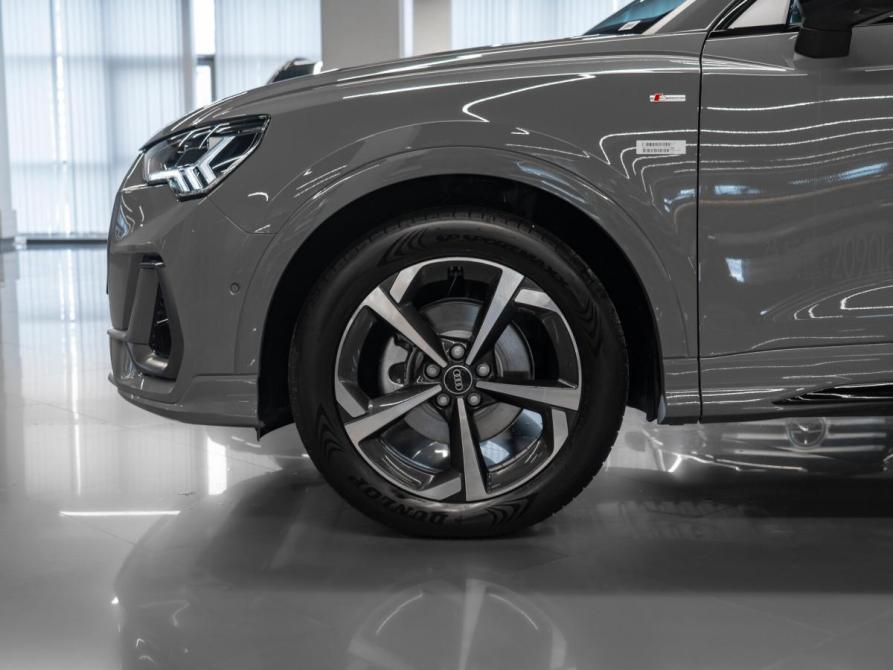 Audi Q3 II (F3) Москва  - изображение 23