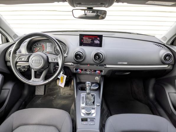 Audi A3 III (8V) Рестайлинг с пробегом 2017 года, цена 2 000 000 рублей, 103822 км, седан, Автокод Объявления