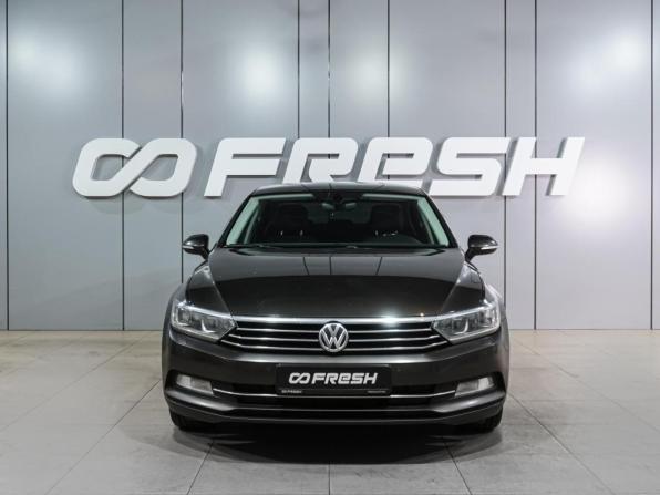 Volkswagen Passat B8 с пробегом 2017 года, цена 1 799 000 рублей, 191164 км, седан, Автокод Объявления