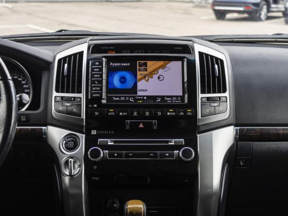 Toyota Land Cruiser 200 Series Рестайлинг 1 с пробегом 2012 года, цена 4 099 000 рублей, 93042 км, внедорожник, Автокод Объявления