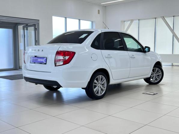 Lada (ВАЗ) Granta I Рестайлинг с пробегом 2022 года, цена 840 000 рублей, 18322 км, седан, Автокод Объявления