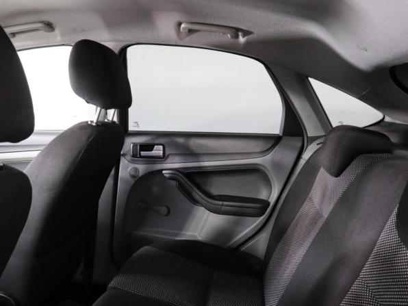 Ford Focus II Рестайлинг с пробегом 2010 года, цена 620 000 рублей, 169000 км, седан, Автокод Объявления