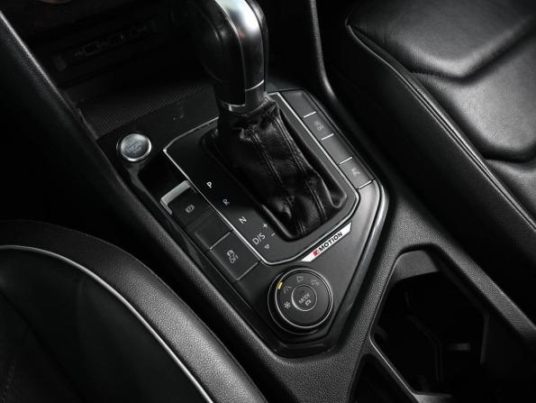 Volkswagen Tiguan II с пробегом 2018 года, цена 2 619 000 рублей, 109186 км, внедорожник, Автокод Объявления