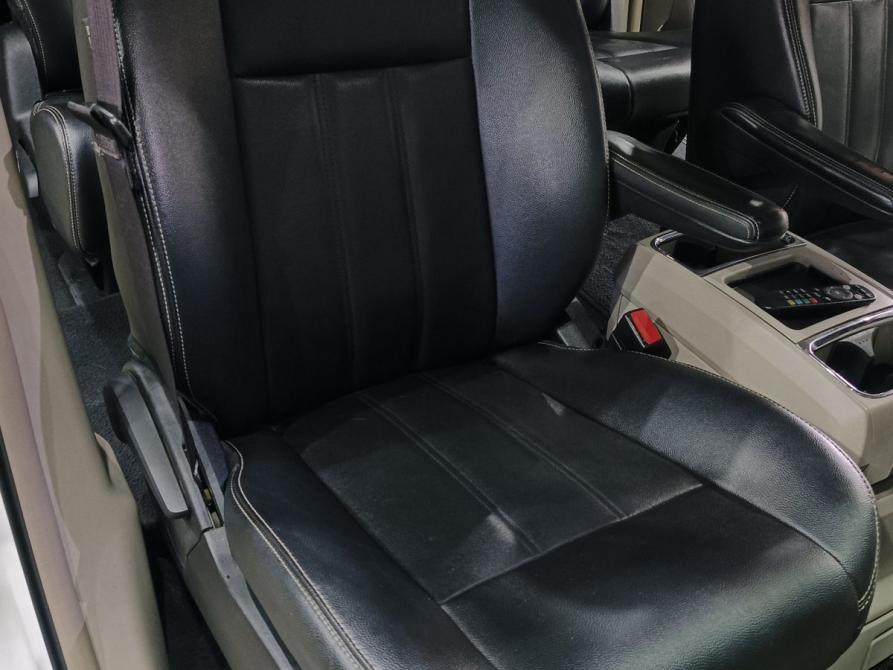 Chrysler Town &amp; Country V Рестайлинг Ставрополь  - изображение 30