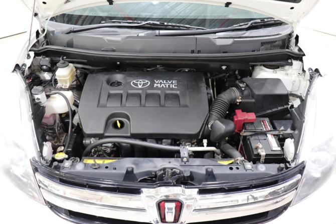 Toyota ISis I Рестайлинг с пробегом 2013 года, цена 1 120 000 рублей, 161014 км, минивэн, Автокод Объявления