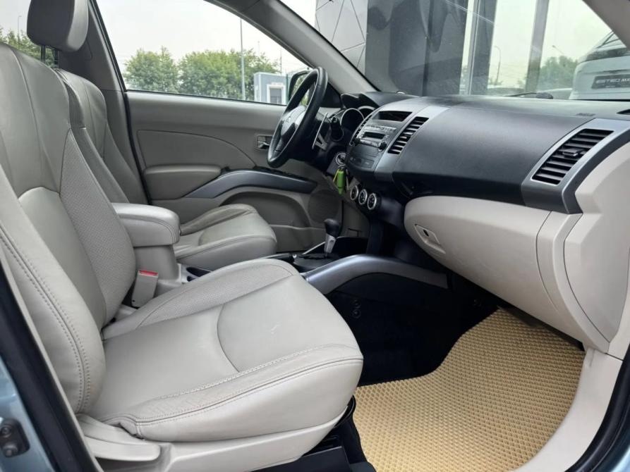 Mitsubishi Outlander II Новосибирск  - изображение 11
