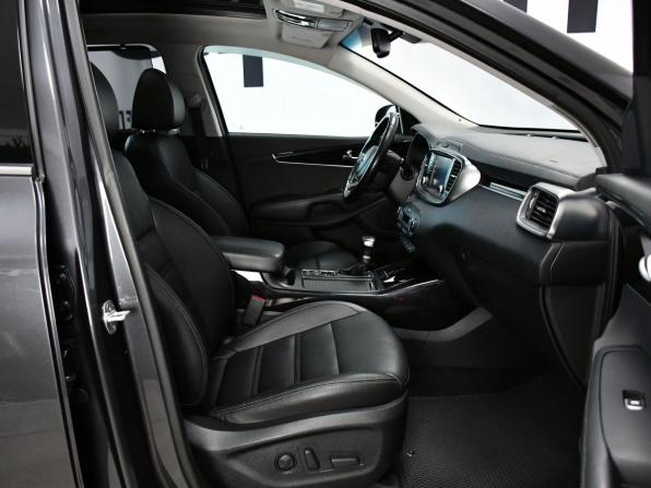 Kia Sorento III Prime Рестайлинг с пробегом 2018 года, цена 2 987 000 рублей, 153011 км, внедорожник, Автокод Объявления