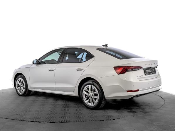 Skoda Octavia IV (A8) с пробегом 2020 года, цена 2 100 000 рублей, 108915 км, лифтбек, Автокод Объявления
