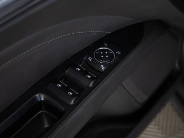 Ford Mondeo V с пробегом 2016 года, цена 1 325 000 рублей, 209904 км, седан, Автокод Объявления