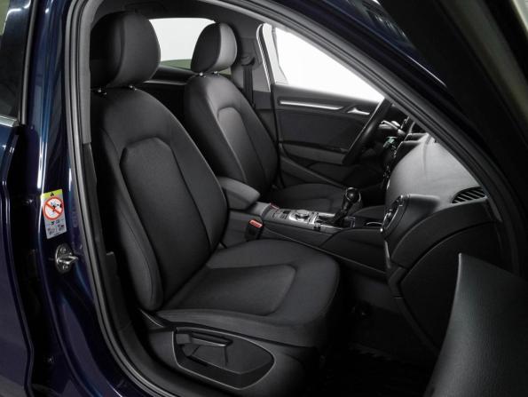 Audi A3 III (8V) Рестайлинг с пробегом 2019 года, цена 1 929 000 рублей, 150691 км, седан, Автокод Объявления