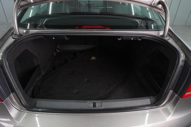 Volkswagen Passat B7 с пробегом 2011 года, цена 1 113 000 рублей, 300661 км, седан, Автокод Объявления