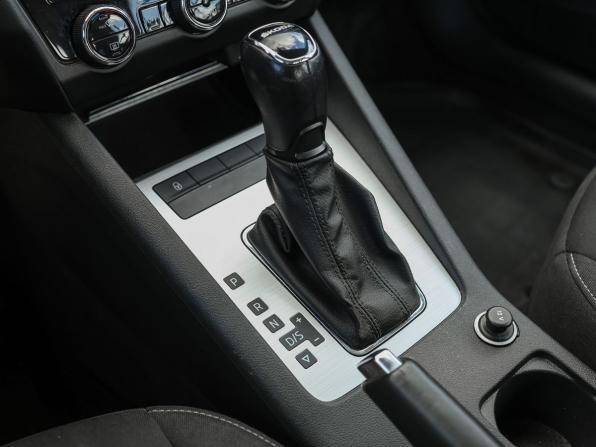 Skoda Octavia III (A7) Рестайлинг с пробегом 2020 года, цена 1 869 000 рублей, 83202 км, лифтбек, Автокод Объявления