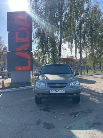 Chevrolet Niva I Рестайлинг с пробегом 2014 года, цена 360 000 рублей, 140000 км, внедорожник, Автокод Объявления