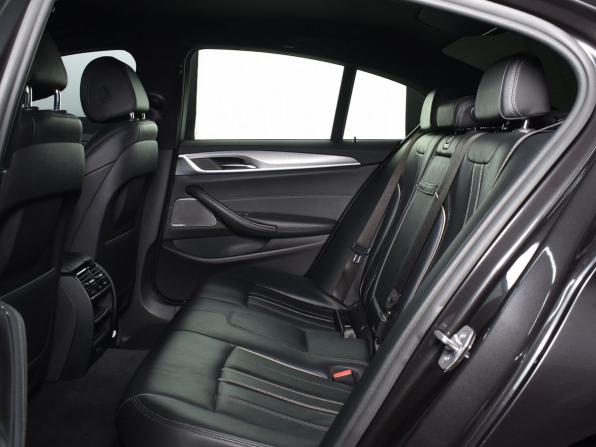 BMW 5 серии VII (G30/G31/G38) с пробегом 2018 года, цена 4 084 995 рублей, 104754 км, седан, Автокод Объявления