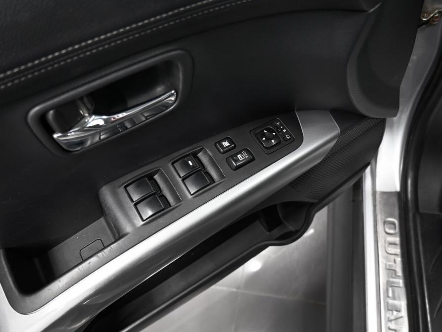 Mitsubishi Outlander II Рестайлинг Тверь  - изображение 23