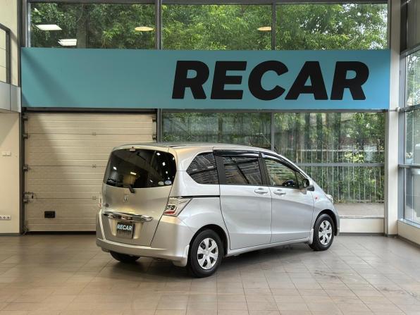 Honda Freed I Рестайлинг с пробегом 2012 года, цена 1 250 000 рублей, 61981 км, компактвэн, Автокод Объявления