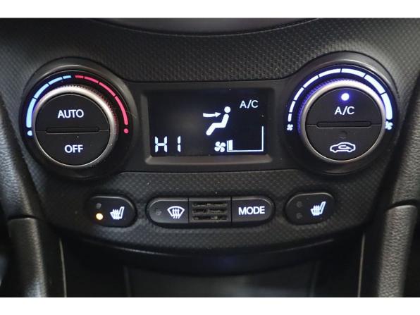 Hyundai Solaris I Рестайлинг с пробегом 2016 года, цена 827 000 рублей, 220575 км, седан, Автокод Объявления
