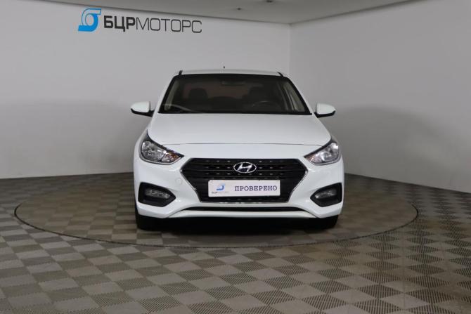 Hyundai Solaris II с пробегом 2017 года, цена 1 249 990 рублей, 102870 км, седан, Автокод Объявления