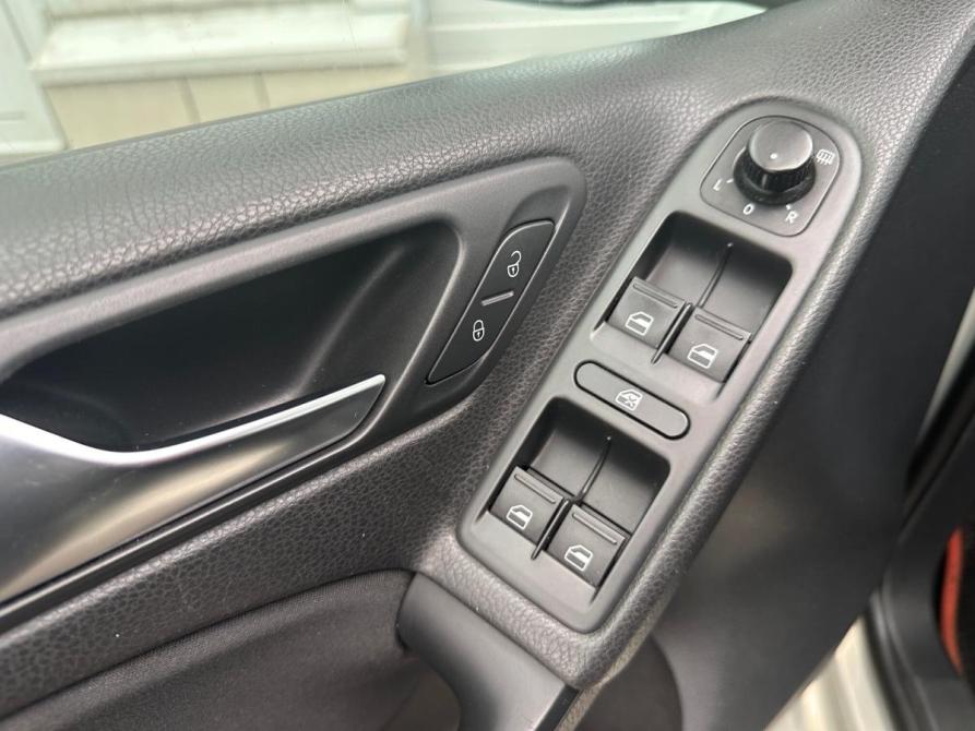 Volkswagen Golf VI Москва  - изображение 15