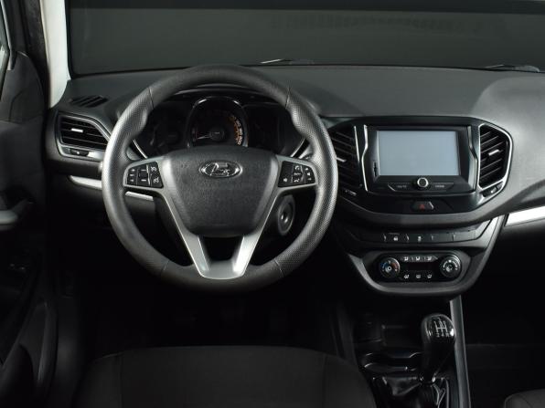 Lada (ВАЗ) Vesta I с пробегом 2018 года, цена 945 995 рублей, 95075 км, седан, Автокод Объявления