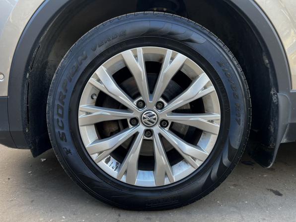 Volkswagen Tiguan II с пробегом 2017 года, цена 2 200 000 рублей, 105311 км, внедорожник, Автокод Объявления