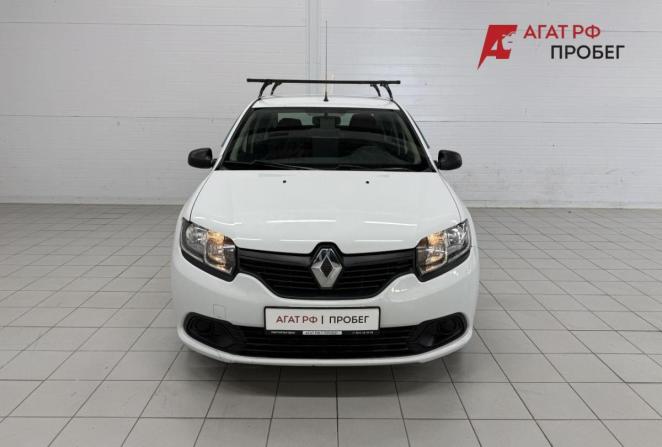 Renault Logan II с пробегом 2017 года, цена 850 000 рублей, 38230 км, седан, Автокод Объявления