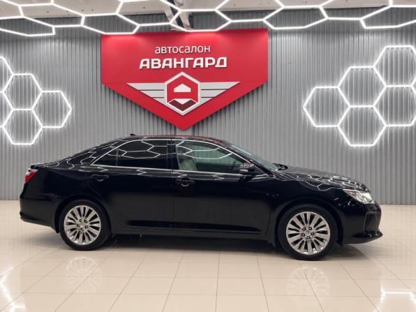 Toyota Camry VII (XV50) Рестайлинг 2 с пробегом 2018 года, цена 2 350 000 рублей, 157863 км, седан, Автокод Объявления