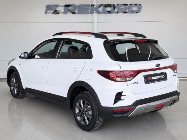 Kia Rio IV Рестайлинг с пробегом 2021 года, цена 1 529 000 рублей, 137000 км, хэтчбек, Автокод Объявления