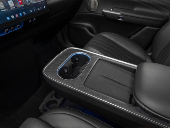 Exeed Exlantix ET с пробегом 2025 года, цена 4 990 000 рублей, 23404 км, внедорожник, Автокод Объявления