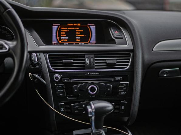 Audi A4 IV (B8) Рестайлинг с пробегом 2012 года, цена 1 250 000 рублей, 177132 км, седан, Автокод Объявления
