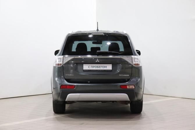 Mitsubishi Outlander III Рестайлинг с пробегом 2014 года, цена 1 635 000 рублей, 144180 км, внедорожник, Автокод Объявления