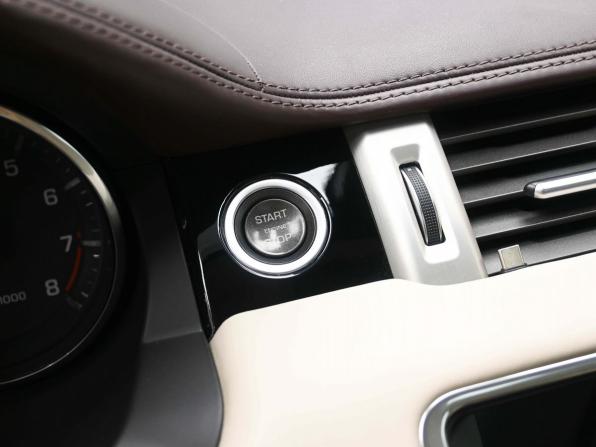 Land Rover Range Rover Evoque I с пробегом 2011 года, цена 1 649 000 рублей, 217436 км, внедорожник, Автокод Объявления
